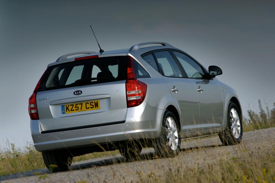  Kia cee&rsquo;d SW 2007 года  (фото 38 из 47)